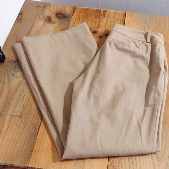 Banana Republic Tan Wide Leg Pants - Picture 11 of 13